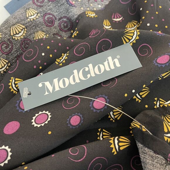 Modcloth Astro Blast Scoop Neck Top Medium NEW Tie Cuff - Picture 9 of 9